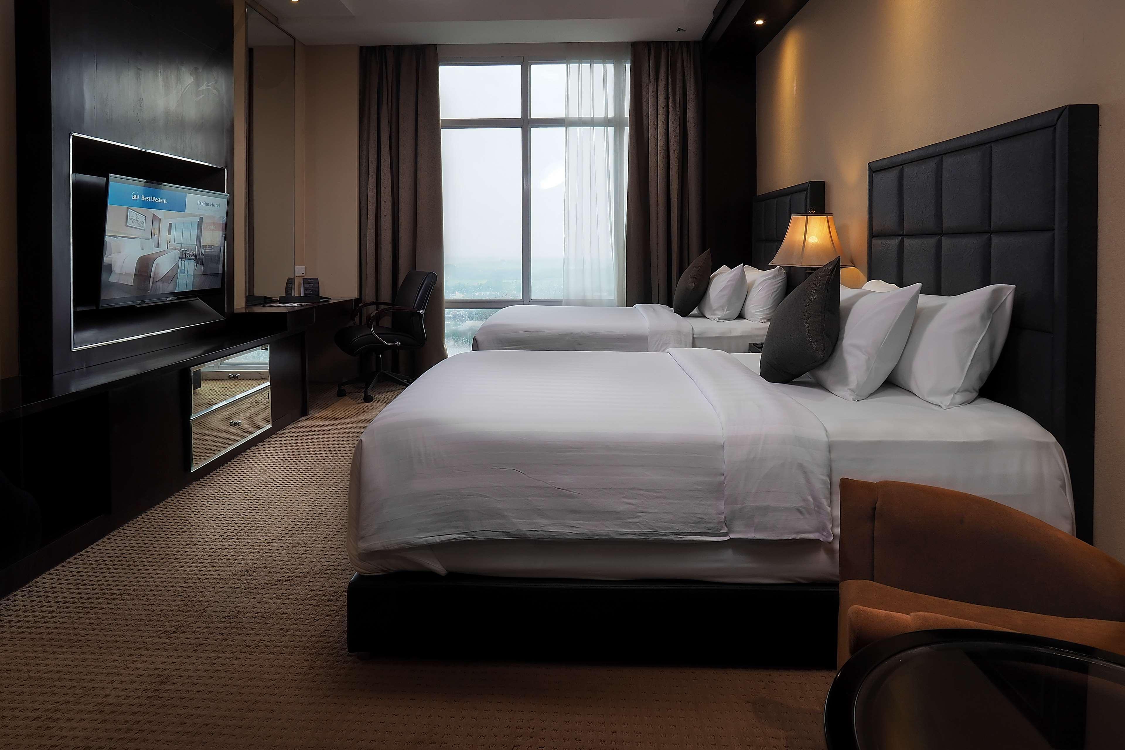 เบสต์ เวสเทิร์น พรีเมียร์ โซโล บารู Hotel Surakarta  ภายนอก รูปภาพ