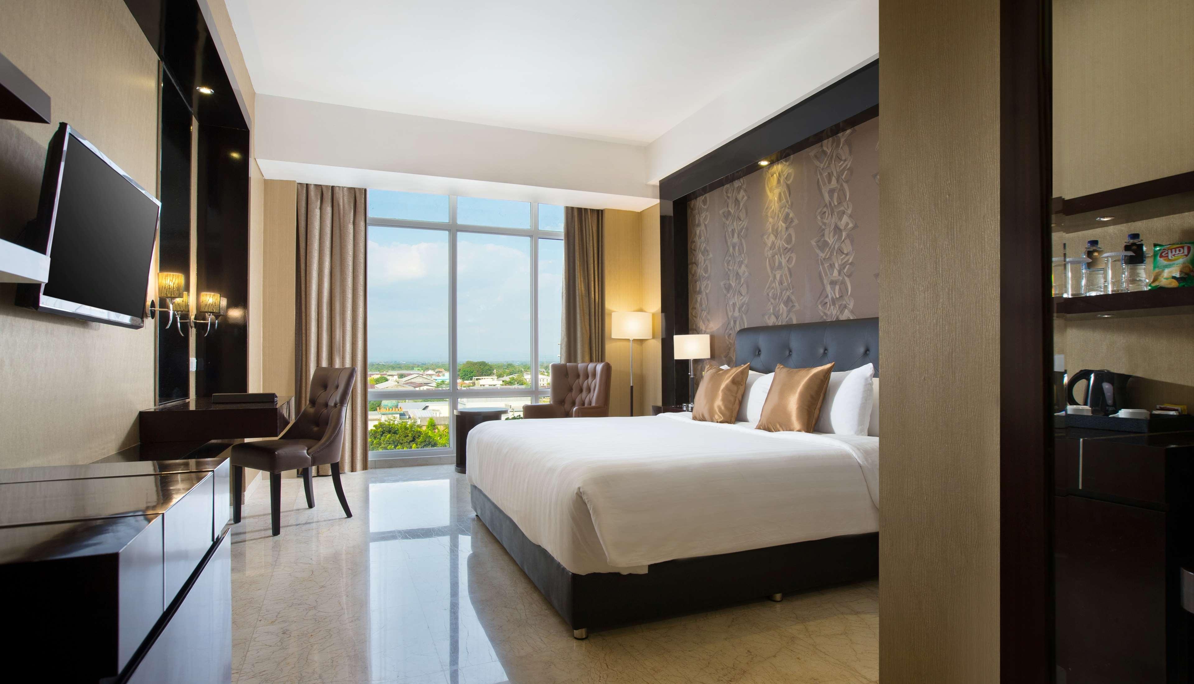 เบสต์ เวสเทิร์น พรีเมียร์ โซโล บารู Hotel Surakarta  ภายนอก รูปภาพ