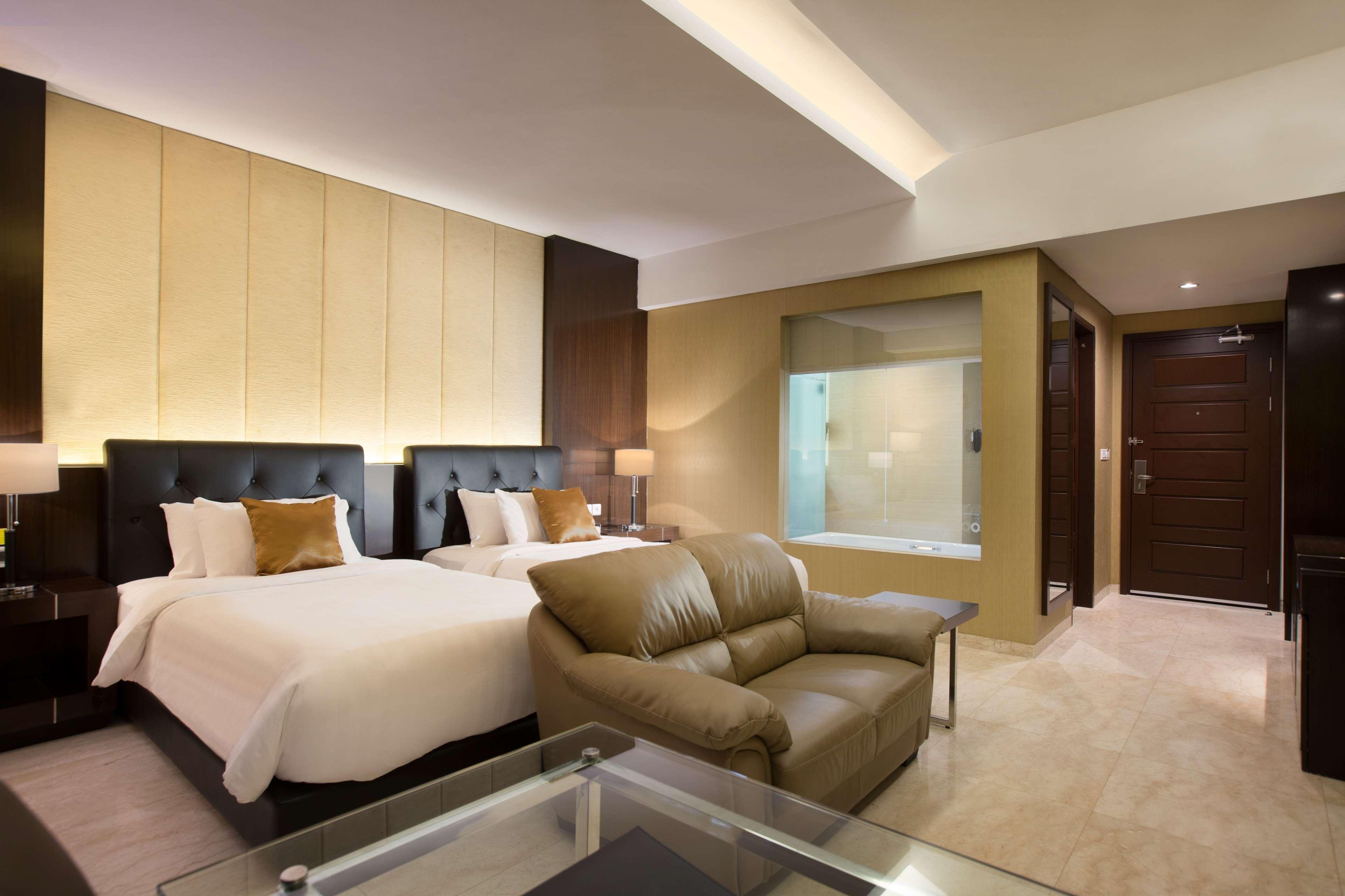 เบสต์ เวสเทิร์น พรีเมียร์ โซโล บารู Hotel Surakarta  ภายนอก รูปภาพ