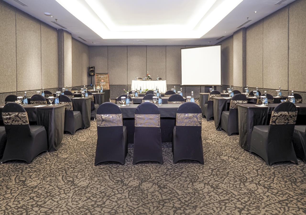 เบสต์ เวสเทิร์น พรีเมียร์ โซโล บารู Hotel Surakarta  ภายนอก รูปภาพ